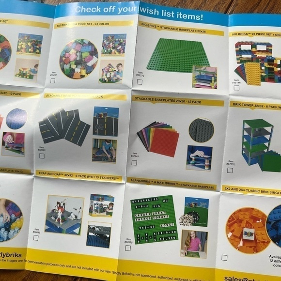 STRICTLY Briks Brik Tower 4 Baseplates + 30 Stackers - Picture 6 of 6